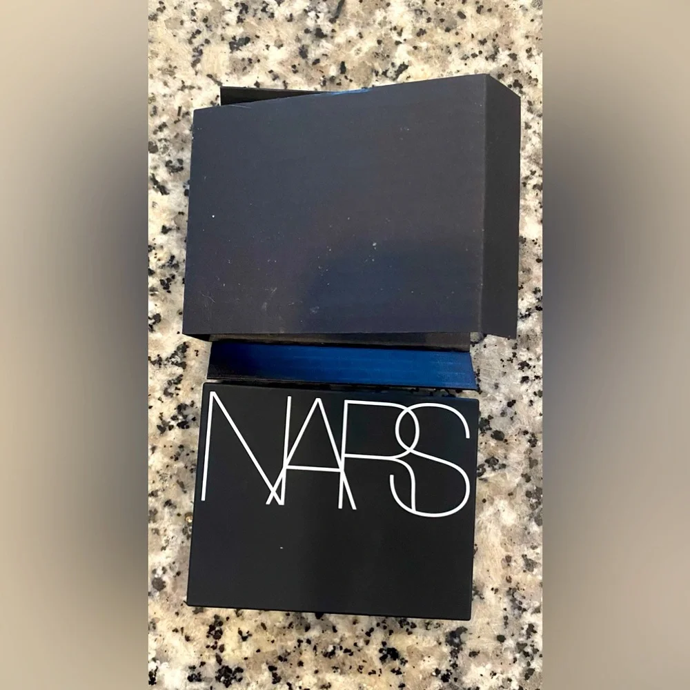 NARS Light Reflecting Pressed Setting Powder Translucent Crystal BEST SELLING - Picture 9 of 11